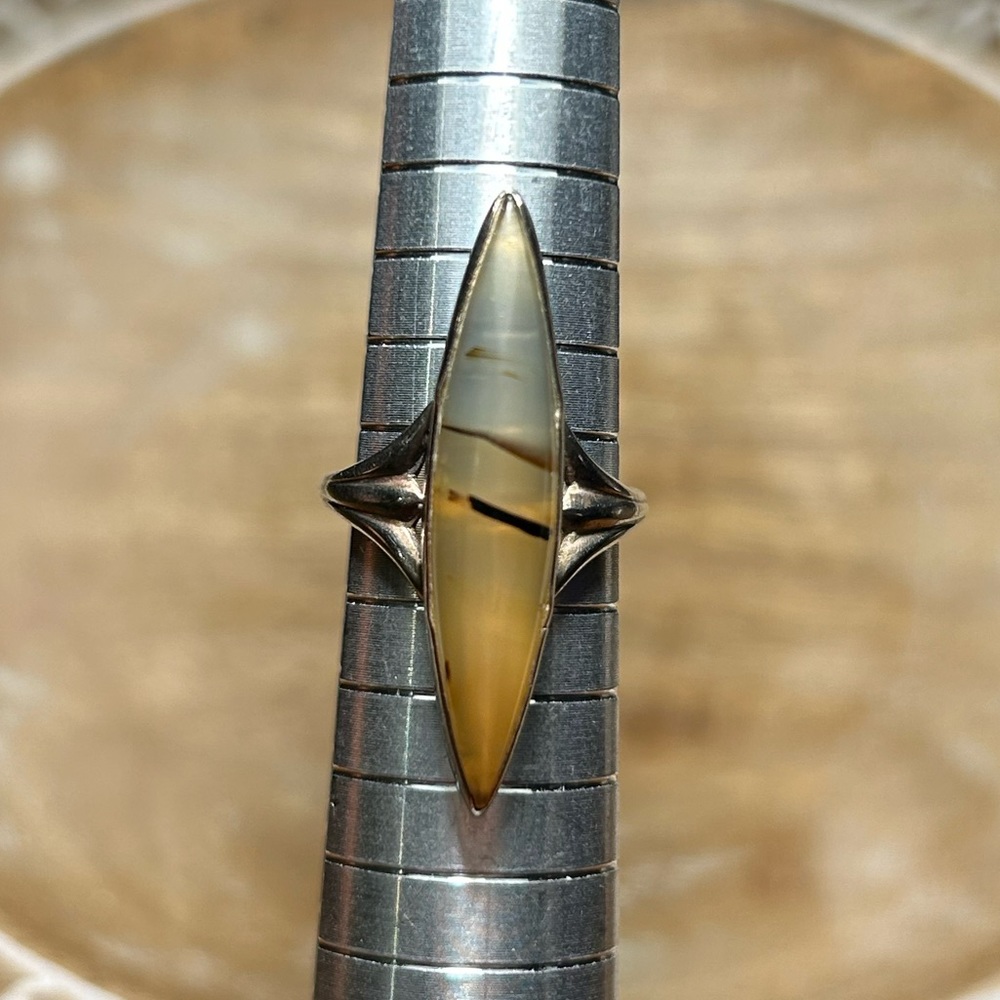 Vintage Agate 10K White Gold Navette Ring